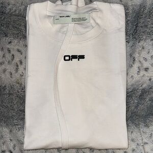 Men’s Or Women’s Super Rare OFF WHITE & VIRGIL ABLOH collab! Men’s size XL,10/10
